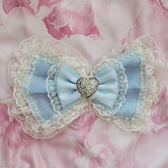 La Pafait Super Rare Hime Gyaru Blue White Lace Bow with Heart Rhinestone - Picture 2 of 8
